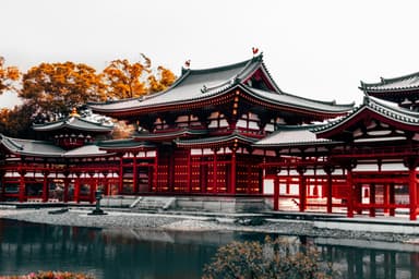 Hatsumōde (初詣): Japan’s New Year Tradition of Prayer, Reflection, and Renewal